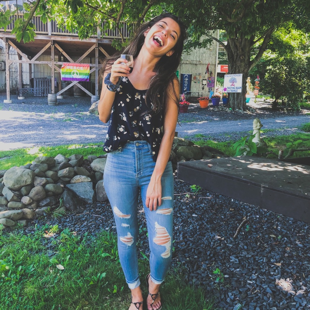 Meet your Posher, Sara